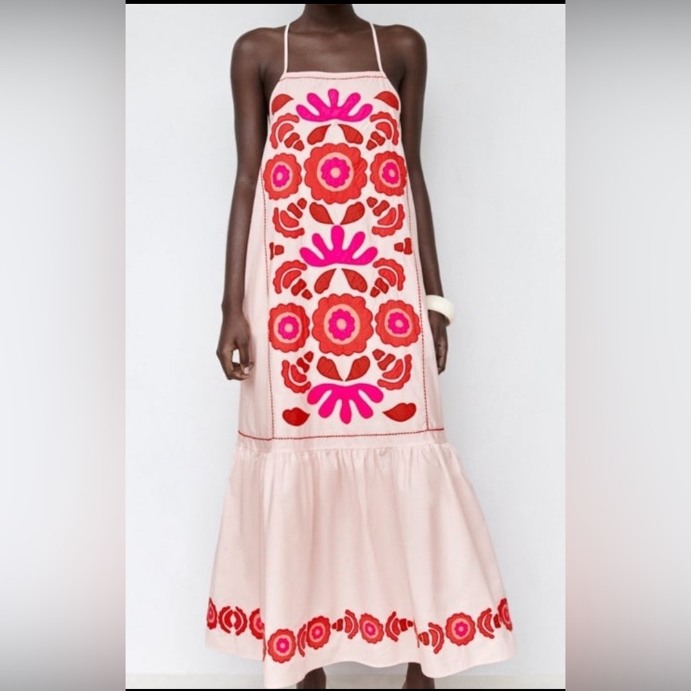 NWTZARA SIZE MEDIUM EMBROIDERED MIDI DRESS LIMITED EDITION❣️ - Picture 1 of 5